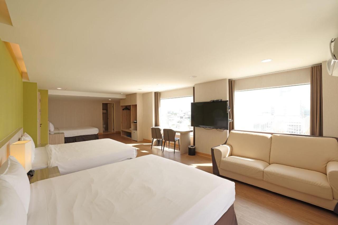 F Hotel - Hualien Zhongxiao Buitenkant foto