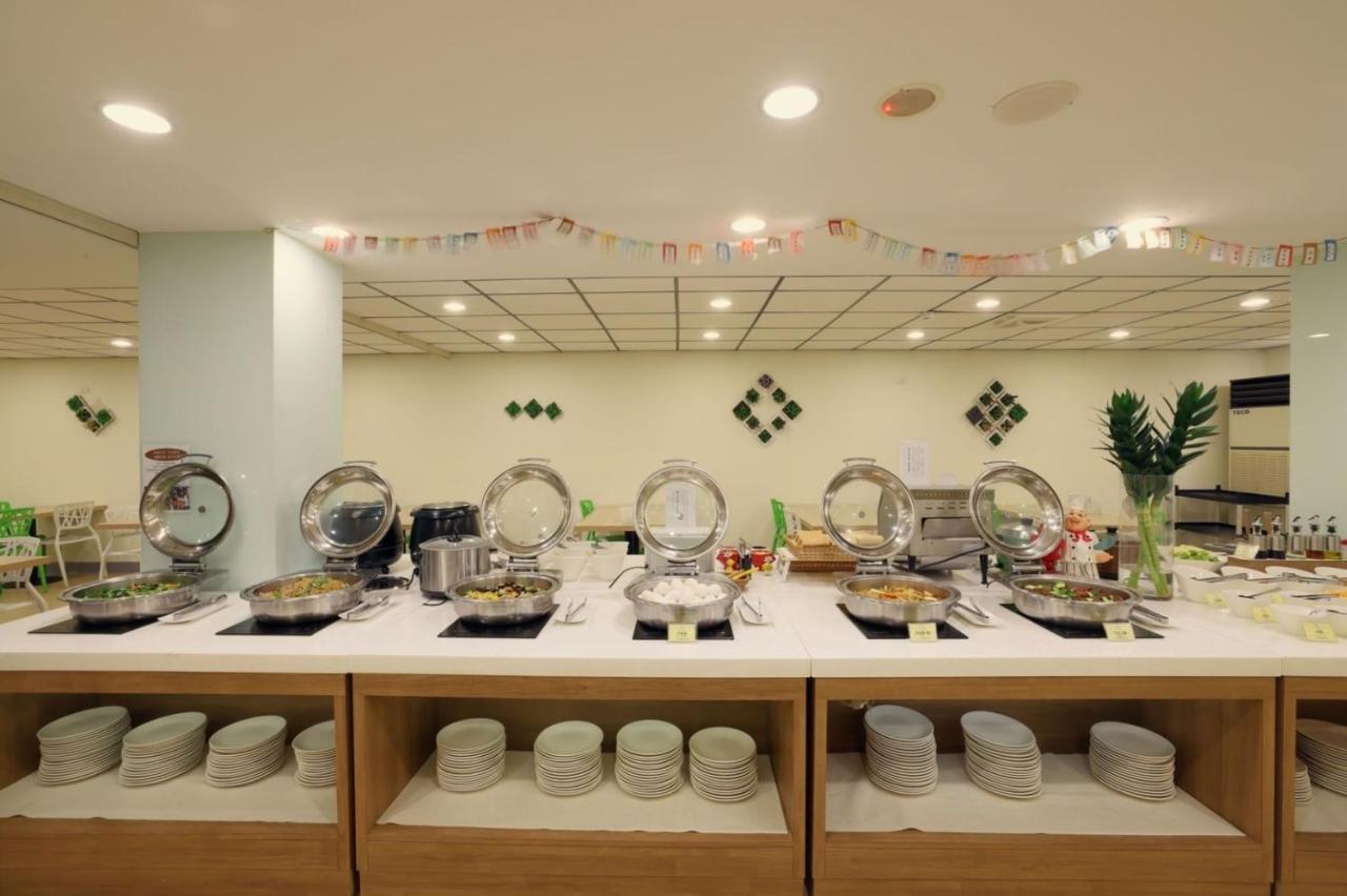 F Hotel - Hualien Zhongxiao Buitenkant foto